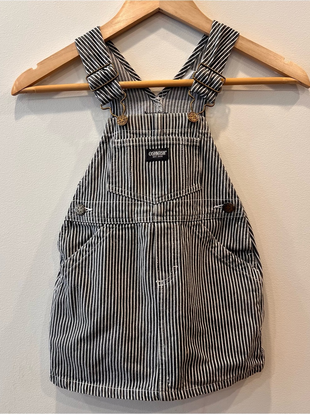 Vintage OshKosh B'gosh Gray RailroStripe Denim Overall Dress Girls Toddler 2 EUC
